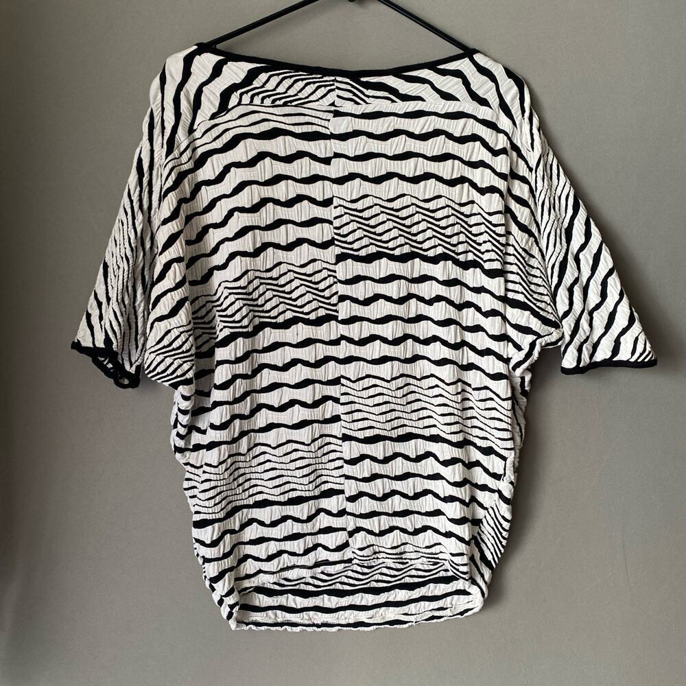 Romeo + Juliet sz S geo black white oversized tunic top - Picture 4 of 7